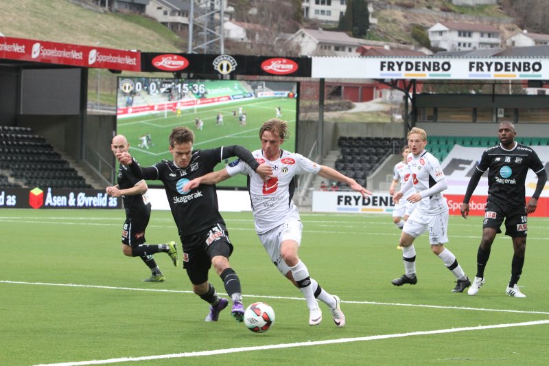 Lars Christian Kjemhus mot Odd heime