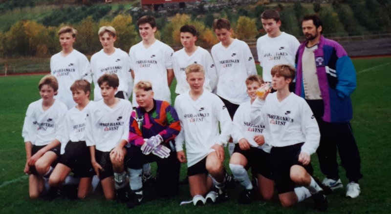 Sogndal G-14 1993: Torbjørn Ylvisåker, Sigve Aaberg, Frode Danielsen, Jonn Erik Aasen, Dan Inge Bruheim, Kenneth Aardal og Dag Rørvik. Esten Solem, Hogne Lerøy Sataøen, Stefan Friis, Frank Fardal, Kenneth Heggestad, Vidar Vadseth, trenar Øyvind Rørvik.