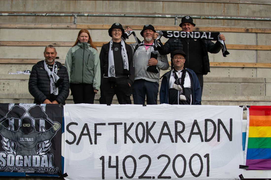 Nokre av supportarane som tok turen til Ålesund i dag. Tusen takk!