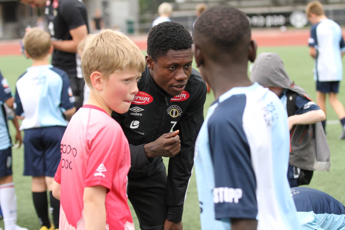 Edmund var med som trenar på OBOS Camp