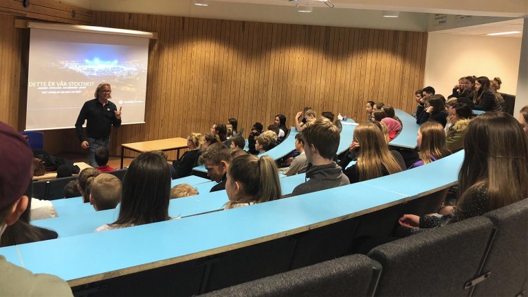 Skulebesøk Førde Rasmus Mo